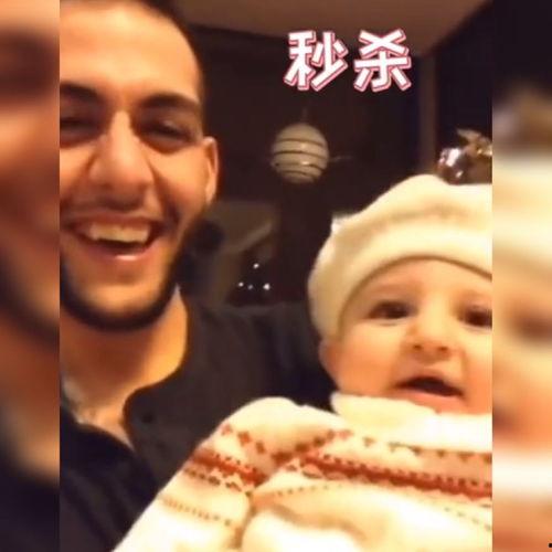 舅舅吃瓜吓侄女,家庭欢乐瞬间