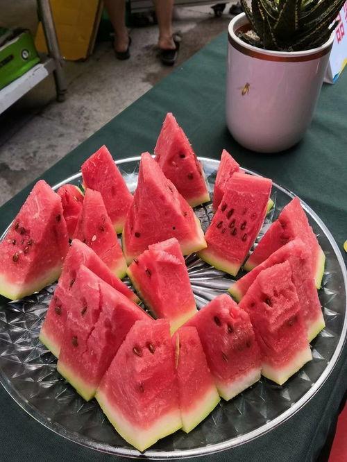 恩恩重庆吃瓜,揭秘山城美食背后的故事